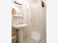 Bathroom Bathroom - Room S-3390-d - Rooms Fažana (Fažana) - 3390