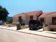 Parking lot - Apartments 4018 Parking lot Jelsa (Hvar) - Accommodation 4018 - Apartments in Croatia.