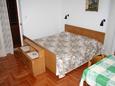 Bedroom 2 Hvar, Bedroom 2 u smještaju tipa apartment, dopusteni kucni ljubimci.