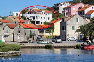 Property - Apartments 4025 Property Vrboska (Hvar) - Accommodation 4025 - Apartments near sea with pebble beach.