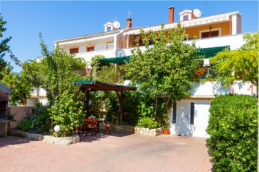 Property - Apartments 4083 Property Šimuni (Pag) - Accommodation 4083 - Apartments near sea.
