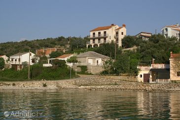 Property - Apartments 4100 Property Jakišnica (Pag) - Accommodation 4100 - Apartments near sea with pebble beach.