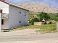 Parking lot - Apartments 4117 Parking lot Metajna (Pag) - Accommodation 4117 - Apartments with sandy beach.