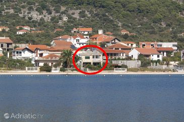 Property - Apartments 4288 Property Vinišće (Trogir) - Accommodation 4288 - Apartments near sea with pebble beach.
