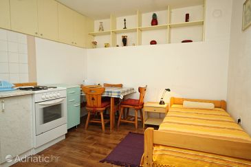 Dining room Lumbarda, Dining room u smještaju tipa apartment, WIFI.