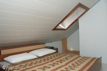 Bedroom Račišće, Bedroom u smještaju tipa room.