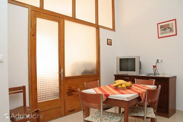 Dining room Račišće, Dining room u smještaju tipa apartment, WIFI.