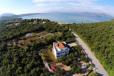 Property - Apartments and Rooms 4530 Property Drače (Pelješac) - Accommodation 4530 - Apartments and Rooms near sea with pebble beach.