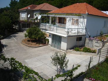 Property - Apartments 4540 Property Kučište - Perna (Pelješac) - Accommodation 4540 - Apartments near sea with pebble beach.