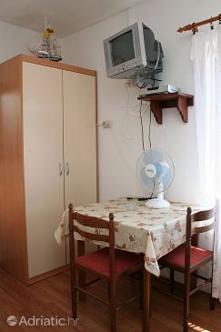 Dining room Stari Grad, Dining room u smještaju tipa studio-apartment, WIFI.