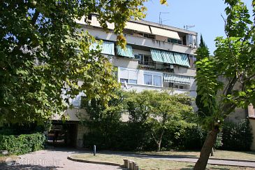 Property - Apartments 4641 Property Omiš (Omiš) - Accommodation 4641 - Apartments near sea with sandy beach.