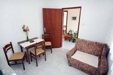 Dining room Lokva Rogoznica, Dining room u smještaju tipa apartment.