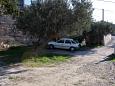Parking lot - Apartments 4827 Parking lot Sumpetar (Omiš) - Accommodation 4827 - Apartments near sea with pebble beach.