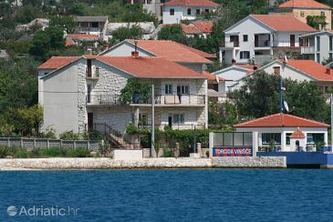 Property - Apartments 4892 Property Vinišće (Trogir) - Accommodation 4892 - Apartments near sea.