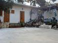 Parking lot - Apartments 4899 Parking lot Blaca (Mljet) - Accommodation 4899 - Apartments near sea with sandy beach.