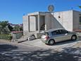 Parking lot - Apartments 4956 Parking lot Banjol (Rab) - Accommodation 4956 - Apartments with sandy beach.