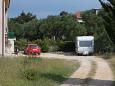 Parking lot - Apartments 4965 Parking lot Banjol (Rab) - Accommodation 4965 - Apartments near sea with sandy beach.