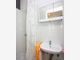 Bathroom Bathroom - Room S-4995-d - Rooms Barbat (Rab) - 4995