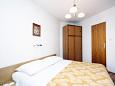 Bedroom Bedroom - Room S-5025-c - Rooms Palit (Rab) - 5025