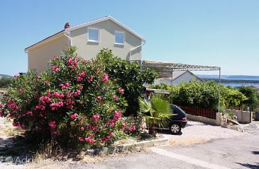 Property - Apartments 5071 Property Banjol (Rab) - Accommodation 5071 - Apartments with sandy beach.