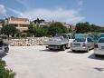 Parking lot - Apartments 5100 Parking lot Murter (Murter) - Accommodation 5100 - Apartments with pebble beach.