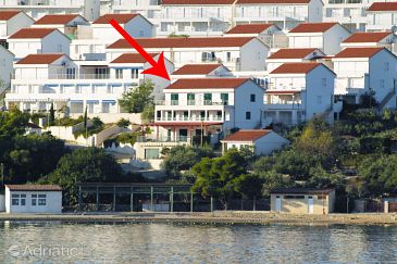 Property - Apartments 5171 Property Nečujam (Šolta) - Accommodation 5171 - Apartments near sea with pebble beach.