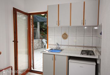 Kitchen Uvala Piškera, Kitchen u smještaju tipa studio-apartment, WIFI.