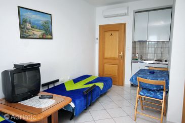Dining room Selce, Dining room u smještaju tipa studio-apartment, WIFI.