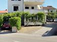 Parking lot Krk, Krk, Parking lot 5327 - Apartments with pebble beach.