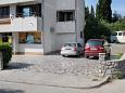 Parking lot - Rooms 5369 Parking lot Krk (Krk) - Accommodation 5369 - Rooms with pebble beach.