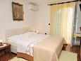 Bedroom Baška, Bedroom u smještaju tipa room, dopusteni kucni ljubimci.