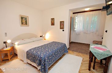 Bedroom Baška, Bedroom u smještaju tipa room, dopusteni kucni ljubimci.