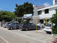 Parking lot Punat, Krk, Parking lot 5419 - Apartments blizu mora with pebble beach.