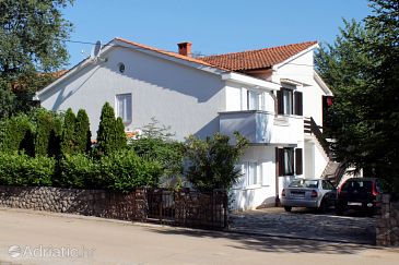 Property - Apartments 5425 Property Vantačići (Krk) - Accommodation 5425 - Apartments with pebble beach.