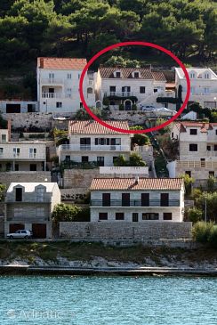Property - Apartments 5625 Property Pučišća (Brač) - Accommodation 5625 - Apartments near sea with pebble beach.