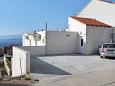 Parking lot - Apartments 5631 Parking lot Bol (Brač) - Accommodation 5631 - Apartments with pebble beach.