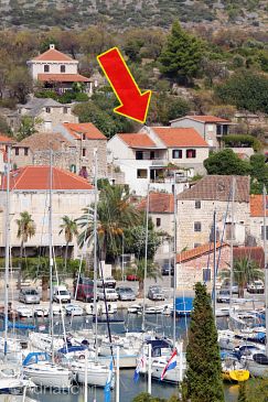 Property - Apartments 5677 Property Milna (Brač) - Accommodation 5677 - Apartments near sea with pebble beach.