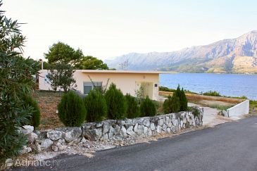 Property - Apartments 5681 Property Sućuraj (Hvar) - Accommodation 5681 - Apartments near sea.