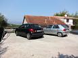 Parking lot - Apartments 5698 Parking lot Jelsa (Hvar) - Accommodation 5698 - Apartments near sea with pebble beach.