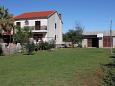 Parking lot - Apartments 5747 Parking lot Privlaka (Zadar) - Accommodation 5747 - Apartments with sandy beach.