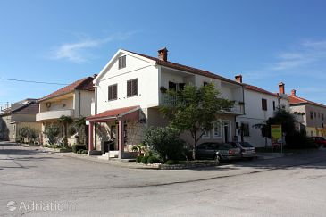 Property - Apartments 5837 Property Nin (Zadar) - Accommodation 5837 - Apartments near sea with sandy beach.