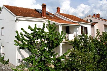 Property - Apartments 5852 Property Zadar (Zadar) - Accommodation 5852 - Apartments with pebble beach.
