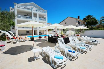 Property - Rooms 5920 Property Zadar - Diklo (Zadar) - Accommodation 5920 - Rooms near sea with pebble beach.