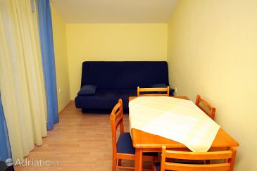 Dining room Bibinje, Dining room u smještaju tipa apartment, WIFI.