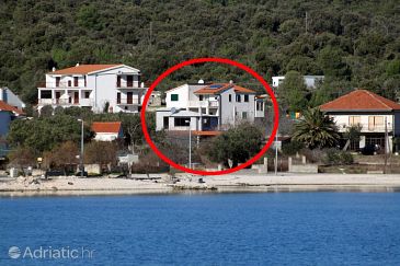 Property Vinišće, Trogir, Property 5978 - Apartments with pebble beach.