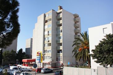 Property - Apartments 6063 Property Split (Split) - Accommodation 6063 - Apartments with pebble beach.