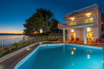 Property Medići, Omiš, Property 6071 - Vacation Rentals blizu mora with pebble beach.