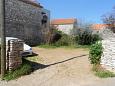 Parking lot Supetar, Brač, Parking lot 6075 - Apartments blizu mora with pebble beach.