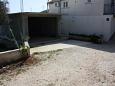 Parking lot - Apartments 6117 Parking lot Vinišće (Trogir) - Accommodation 6117 - Apartments with pebble beach.