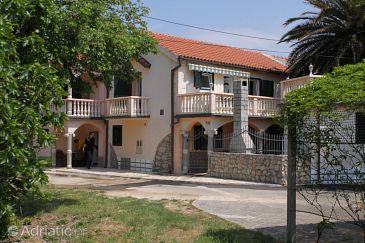 Property - Apartments 6154 Property Privlaka (Zadar) - Accommodation 6154 - Apartments with sandy beach.